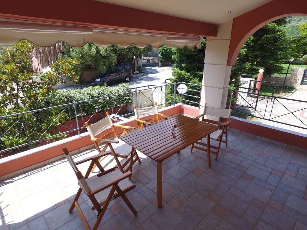 Villaroza Palaiontsiflikion Bagian luar foto