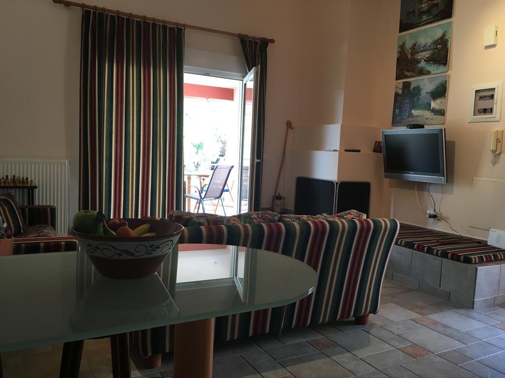 Villaroza Palaiontsiflikion Bagian luar foto
